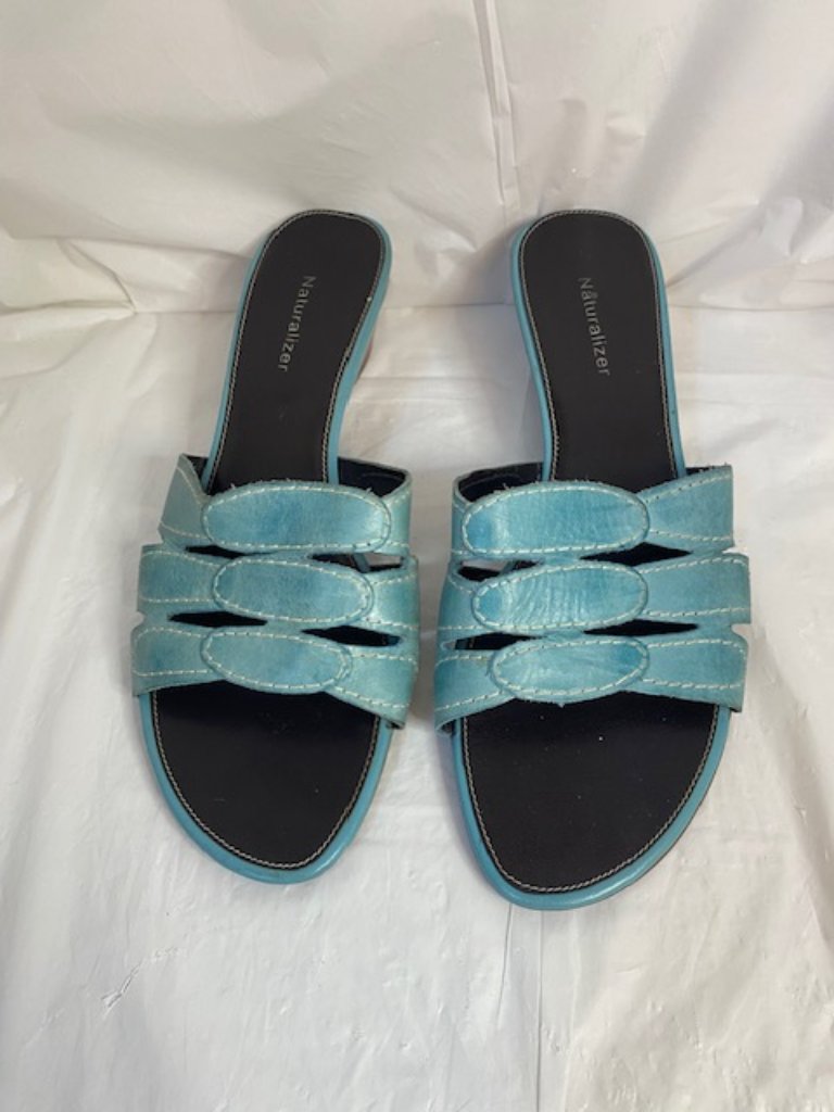 Naturalizer Leather In Turquoise/Aqua Teal Sandals, Women's Size 10m